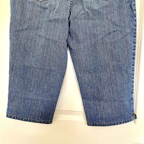 Bill Blass Jeans Denim Blue Jeans Capris Pants Size 12 Petite Stretch - Picture 7 of 12